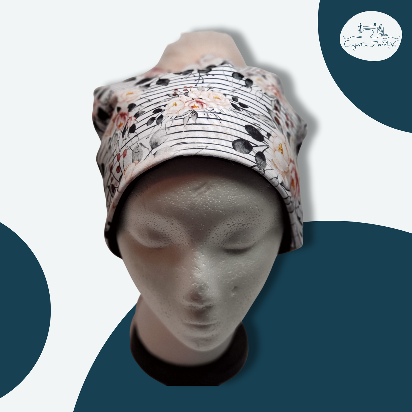 Tuque floral et lignes