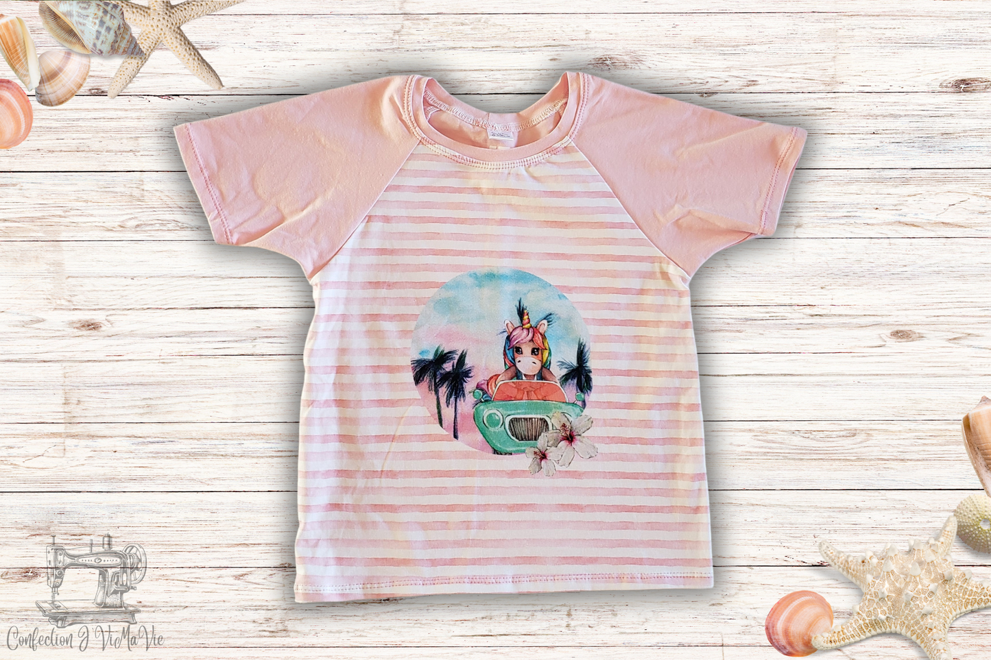 Chandail T-shirt Licorne en auto